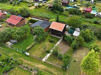 Prodej chatky se zahradou v atraktivní lokalitě Třeboně - dji_fly_20260704_140952_0277_1783239197353_photo.JPG
