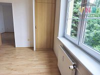 Pronájem pěkného zděného bytu 2+kk s lodžií, Prostějov, Krasická ul. - IMG_20260601_213720.jpg