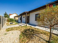Moderní novostavba 3+kk s úchvatným výhledem a velkou zahradou, Hluchov - im001.jpg