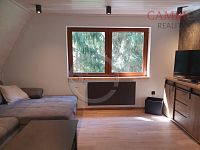 Chalupa, po rekonstrukci, zahrada 329 m2, Podhradí - 20250510_105914.jpg