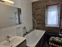 Byt 4+kk, 99,3 m2, lodžie, Cheb, Evropská - 20250705_101547.jpg