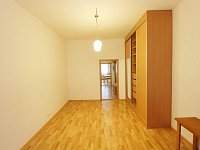 Prodej bytu 1+1, 45 m2  v srdci Karlína, 45 m2, metro 2 minuty - photo_2026-05-27_17-59-27.jpg