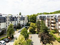 Pronájem bytu 3+kk s terasou, klimatizaci a garážovým stáním, Podvinný mlýn  Praha 9, Libeň - L44A9232.JPG