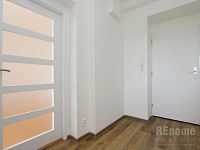 Kompletně zrekonstruovaný byt 1+1 (45 m2) v klidné lokalitě Braníku - 10 IMG_8510.JPG