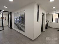 Moderní byt 2kk (55m2) s velkou lodžií v Karlíně k pronájmu od 1.2.2026 - 13.JPG