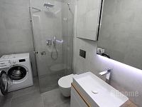 Moderní byt 2kk (55m2) s velkou lodžií v Karlíně k pronájmu od 1.2.2026 - 7 IMG_8060.JPG