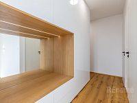 Právě zkolaudovaný rodinný dům v Jesenici k pronájmu - 15 jesenice-31.jpg