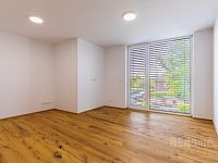 Právě zkolaudovaný rodinný dům v Jesenici k pronájmu - 20 jesenice-43.jpg