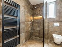 Právě zkolaudovaný rodinný dům v Jesenici k pronájmu - 24 jesenice-50.jpg