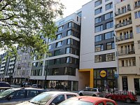 Vybavený byt 1+kk (34 m2) s balkonem (6 m2) v rezidenci Karolína Plazza v Karlíně - 1601880486-6817.jpg