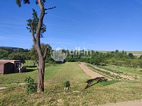 Prodej pozemku pro výstavbu RD 1105 m2, Mouřínov - IMG-20260529-WA0002.jpg