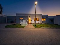 Prodej rodinného domu 130 m2 Vyškov, pozemek 418 m2 - twilight front jp.jpg