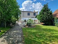 Prodej rodinného domu Kozlany, s pozemkem 837 m2 - 1 (2).jpg