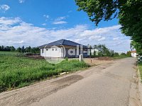 Prodej pozemku pro výstavbu RD 1088 m2 Hoštice-Heroltice - 20260518_172039.jpg
