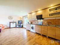 Zrekonstruovaný dvougenerační dům v Dolním Rychnově – 2× 3+1,  byt pro hosty 1+1, 2 garáže. - Foto 5