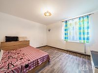 Zrekonstruovaný dvougenerační dům v Dolním Rychnově – 2× 3+1,  byt pro hosty 1+1, 2 garáže. - Foto 21