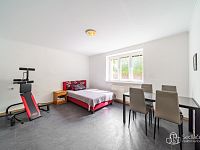 Zrekonstruovaný dvougenerační dům v Dolním Rychnově – 2× 3+1,  byt pro hosty 1+1, 2 garáže. - Foto 22