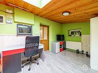 Zrekonstruovaný dvougenerační dům v Dolním Rychnově – 2× 3+1,  byt pro hosty 1+1, 2 garáže. - Foto 26