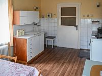 Dům s možností širšího využití a zahradou – Krásné u Tří Seker - Foto 14