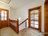 Prodej prostorného půdního bytu v Tašovicích - Foto 10