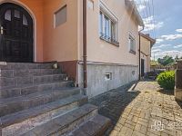 Rodinný dům 4+1 s garážemi  v Sokolově, ul. Slovenská - Foto 7