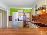 Rodinný dům 4+1 s garážemi  v Sokolově, ul. Slovenská - Foto 12