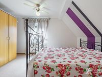 Rodinný dům 4+1 s garážemi  v Sokolově, ul. Slovenská - Foto 22