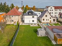 Dům se dvěma bytovými prostory, komerčně využitelným přízemím a užitným suterénem v Krajkové - Foto 28