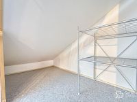 Prodej útulného mezonetu blízko centra Plzně s terasou.  - Foto 13