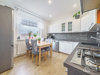 Prodej 2+1 s balkonem, Spartakiádní - Foto 8