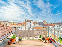 Prodej útulného mezonetu blízko centra Plzně s terasou.  - Foto 2