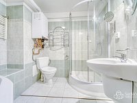 Prodej útulného mezonetu blízko centra Plzně s terasou.  - Foto 3