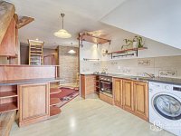 Prodej útulného mezonetu blízko centra Plzně s terasou.  - Foto 9