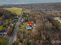 Rodinná vila s velkorysou dispozicí, garáží na tři auta  a pozemkem 4 069 m² – Loket - Foto 26