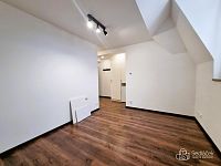 Pronájem moderní garsoniéry v centru města. - Foto 4