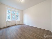 Byt 3+1  93m2 s dvěma balkony. - Foto 10