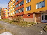 Byt 3+1 s balkonem, 82 m² – klidná poloha na okraji sídliště, Sokolov - Foto 17