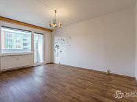 Byt 3+1 s balkonem, 82 m² – klidná poloha na okraji sídliště, Sokolov - Foto 8