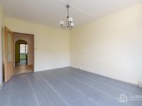 Byt 3+1 s balkonem, 82 m² – klidná poloha na okraji sídliště, Sokolov - Foto 14