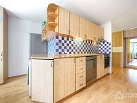 Byt 3+1 se zaskl. balkonem v Sokolově, ul. Seifertova - Foto 2