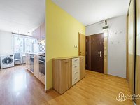 Byt 3+1 se zaskl. balkonem v Sokolově, ul. Seifertova - Foto 5