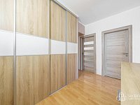 Byt 3+1 se zaskl. balkonem v Sokolově, ul. Seifertova - Foto 14