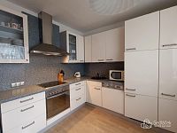 Zařízený byt 2+1 s lodžií Sokolov, Atletická  - Foto 2