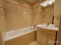 Zařízený byt 2+1 s lodžií Sokolov, Atletická  - Foto 3