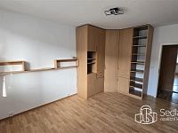 Pronájem bytu 3+1, Sokolova - Foto 7