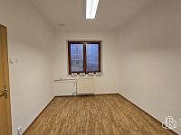 Komerční prostor k pronájmu v samém centru Sokolova! - Foto 2