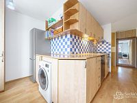 Byt 3+1 se zaskl. balkonem v Sokolově, ul. Seifertova - Foto 3