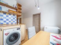 Byt 3+1 se zaskl. balkonem v Sokolově, ul. Seifertova - Foto 4