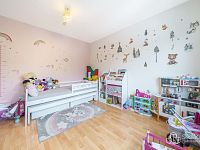 Byt 3+1 se zaskl. balkonem v Sokolově, ul. Seifertova - Foto 12