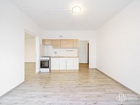 Prodej bytu 1+1 se zaskleným balkonem, 41 m² – Sokolov, ul. Švabinského - Foto 6